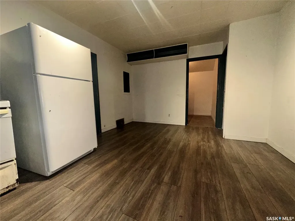 1050 Vaughan Street Moose Jaw SK S6H 5P2