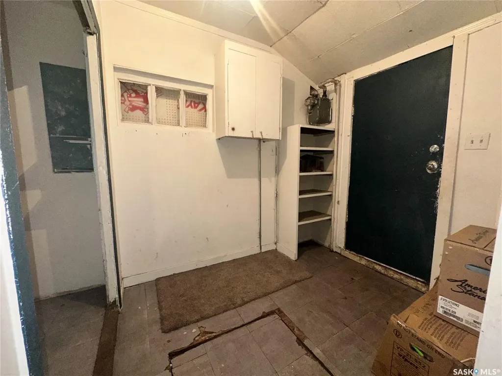 1050 Vaughan Street Moose Jaw SK S6H 5P2