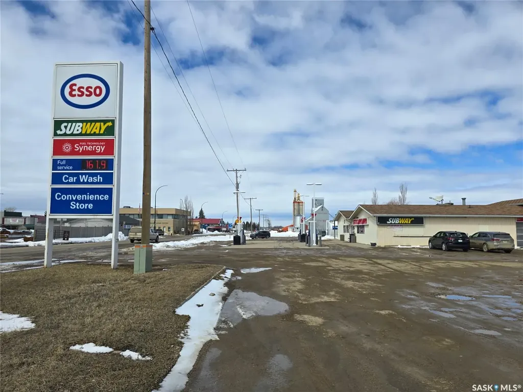 3 & 24 Highway Spiritwood SK S0J 2M0