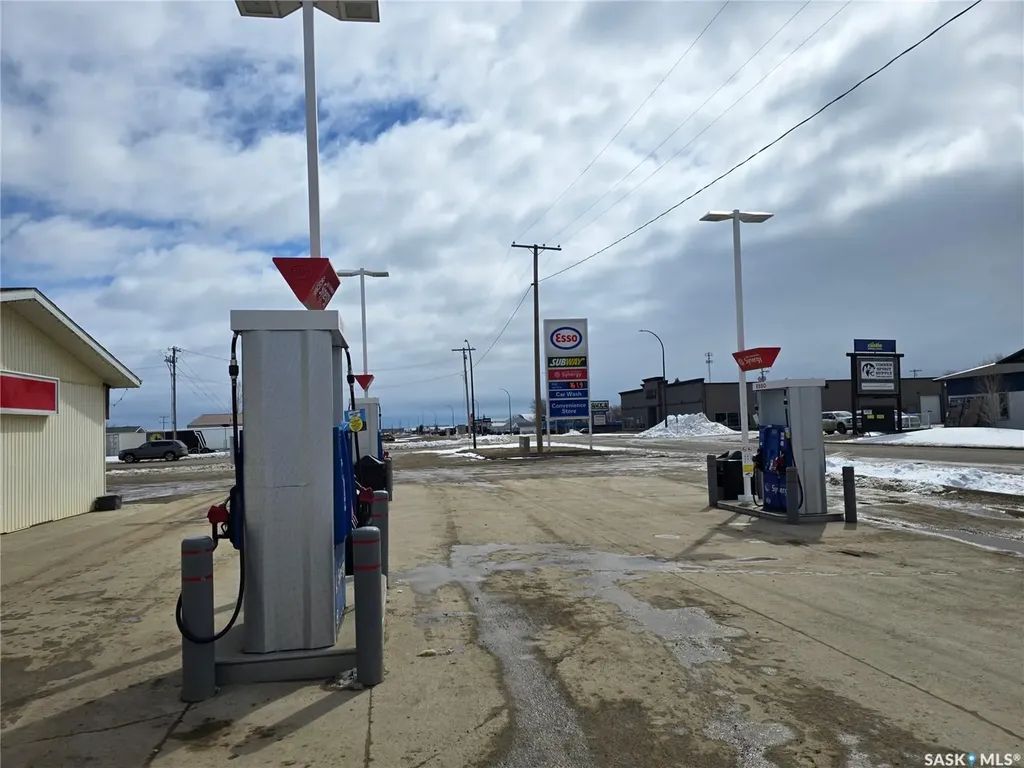 3 & 24 Highway Spiritwood SK S0J 2M0