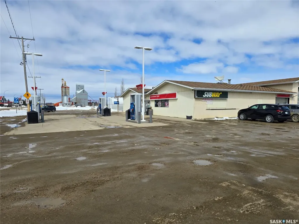 3 & 24 Highway Spiritwood SK S0J 2M0