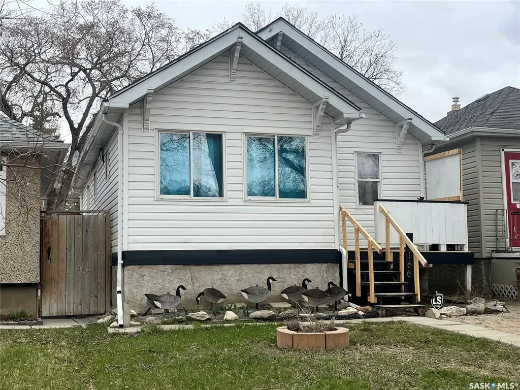 1166 Retallack Street Regina SK S4T 2H5