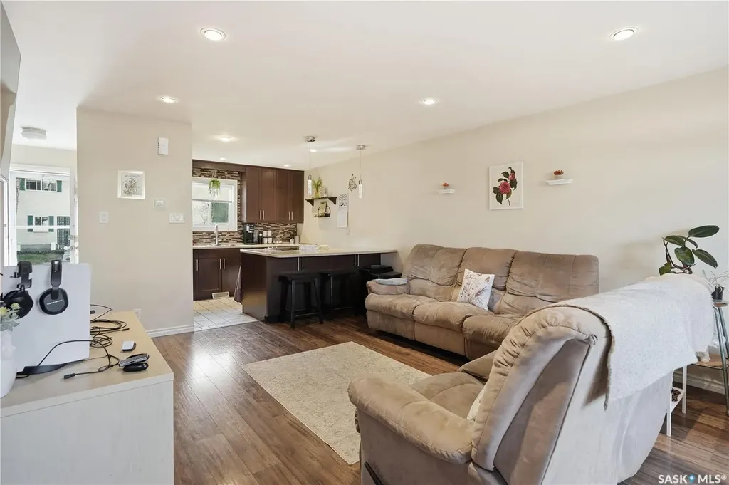 7 Killarney Way Regina SK S4S 6V9