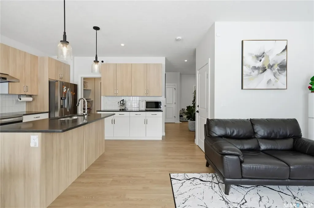 159 Doran Way Saskatoon SK S7V 0Z8