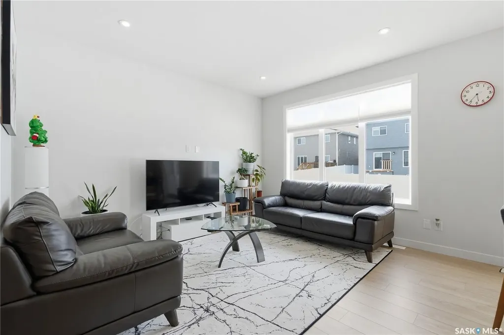 159 Doran Way Saskatoon SK S7V 0Z8