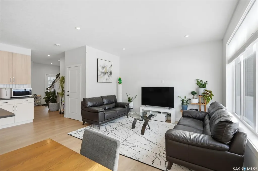 159 Doran Way Saskatoon SK S7V 0Z8