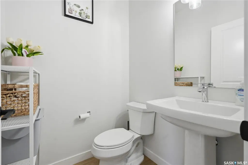 159 Doran Way Saskatoon SK S7V 0Z8