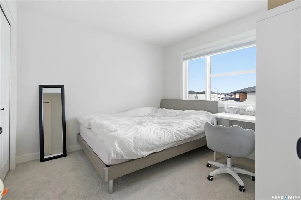 159 Doran Way Saskatoon SK S7V 0Z8
