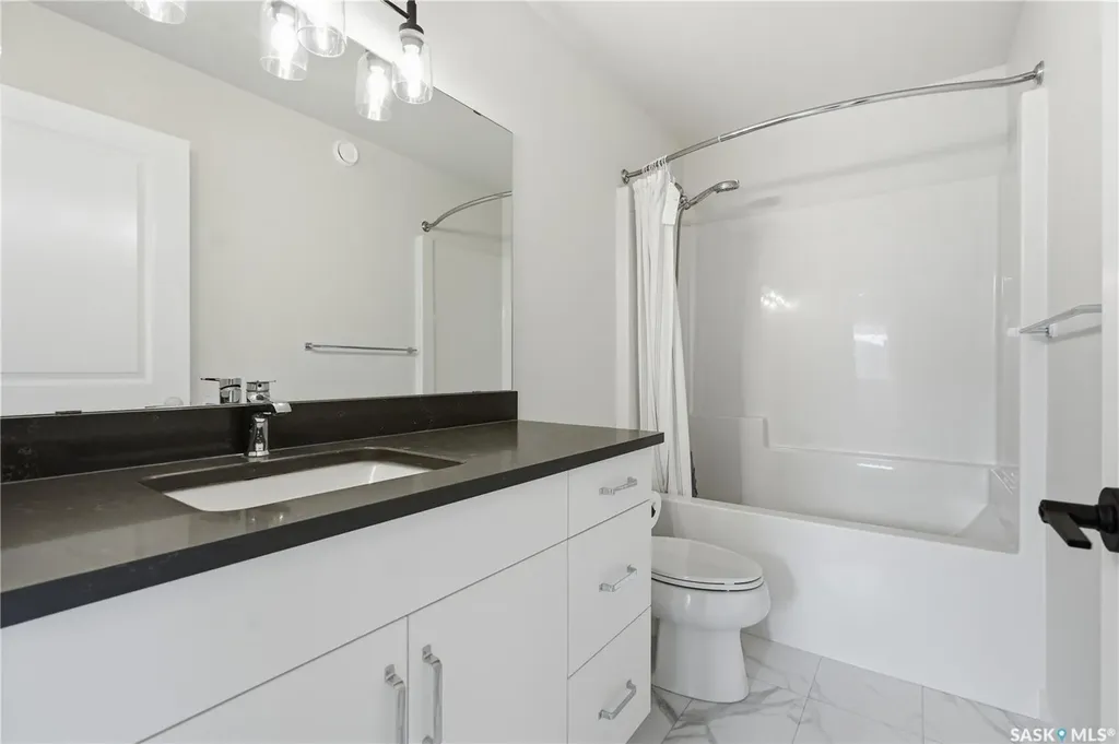 159 Doran Way Saskatoon SK S7V 0Z8