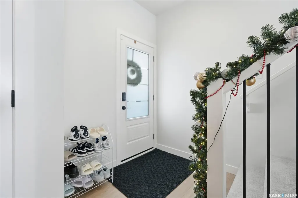 159 Doran Way Saskatoon SK S7V 0Z8
