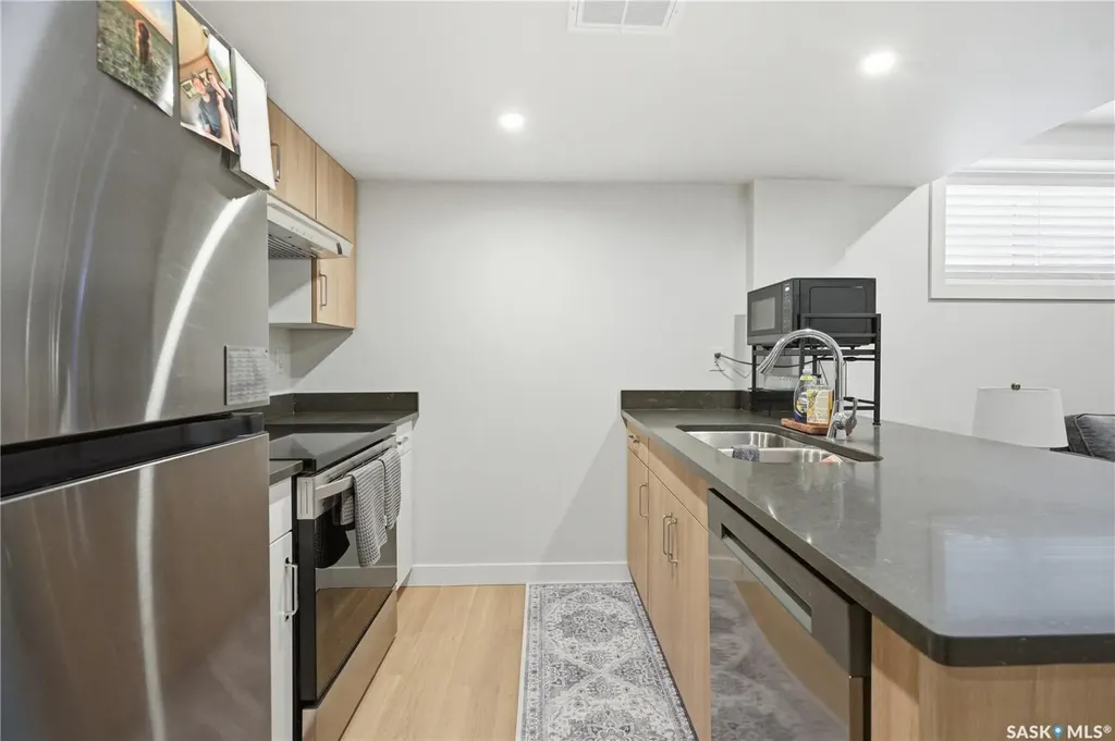 159 Doran Way Saskatoon SK S7V 0Z8