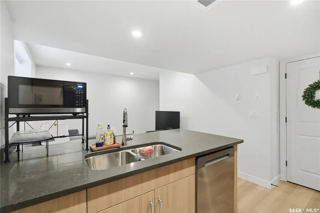 159 Doran Way Saskatoon SK S7V 0Z8