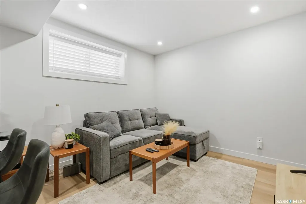 159 Doran Way Saskatoon SK S7V 0Z8