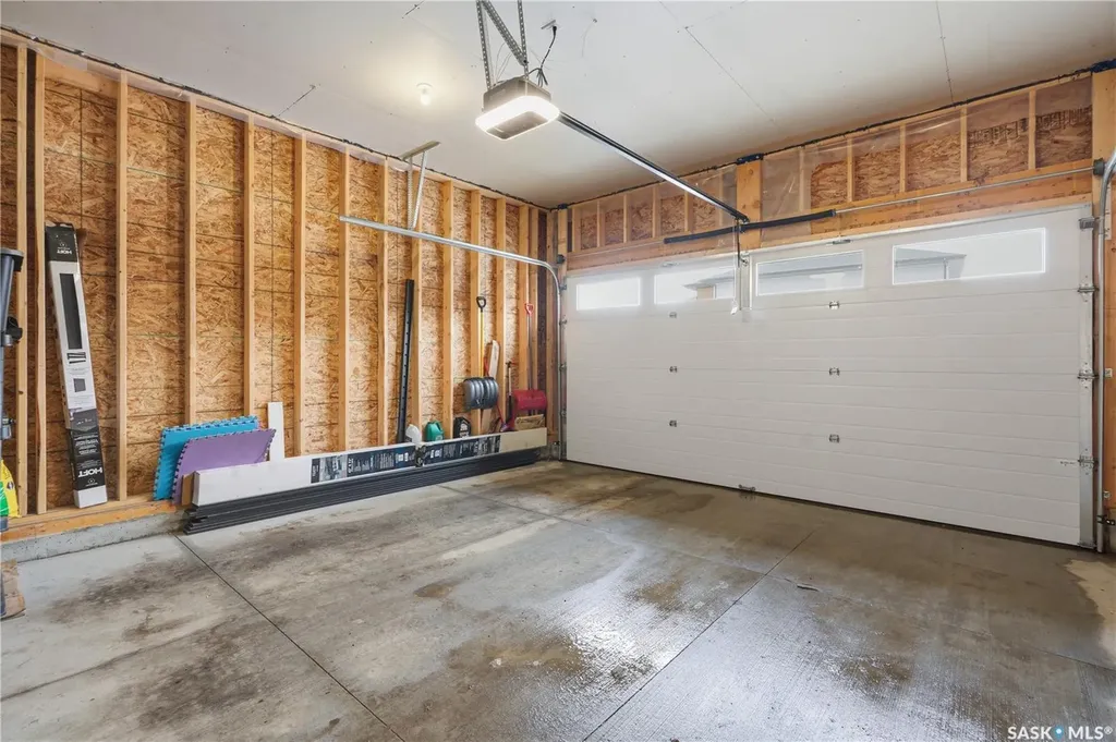 159 Doran Way Saskatoon SK S7V 0Z8