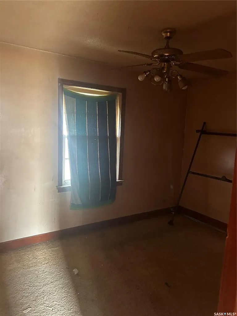 1133 Elphinstone Street Regina SK S4T 3M2