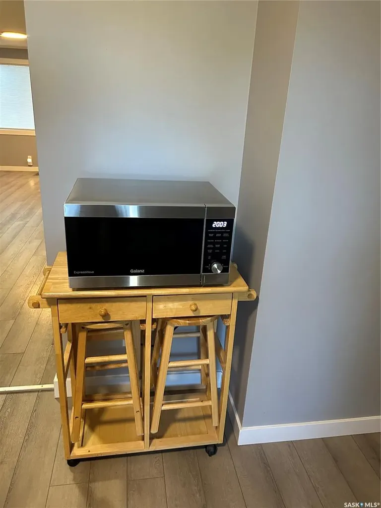 2059 Mcdonald Street Regina SK S4N 2Y4