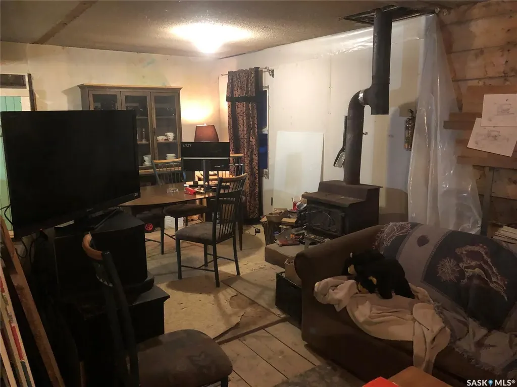 121 5th Street Bladworth SK S0G 0J0