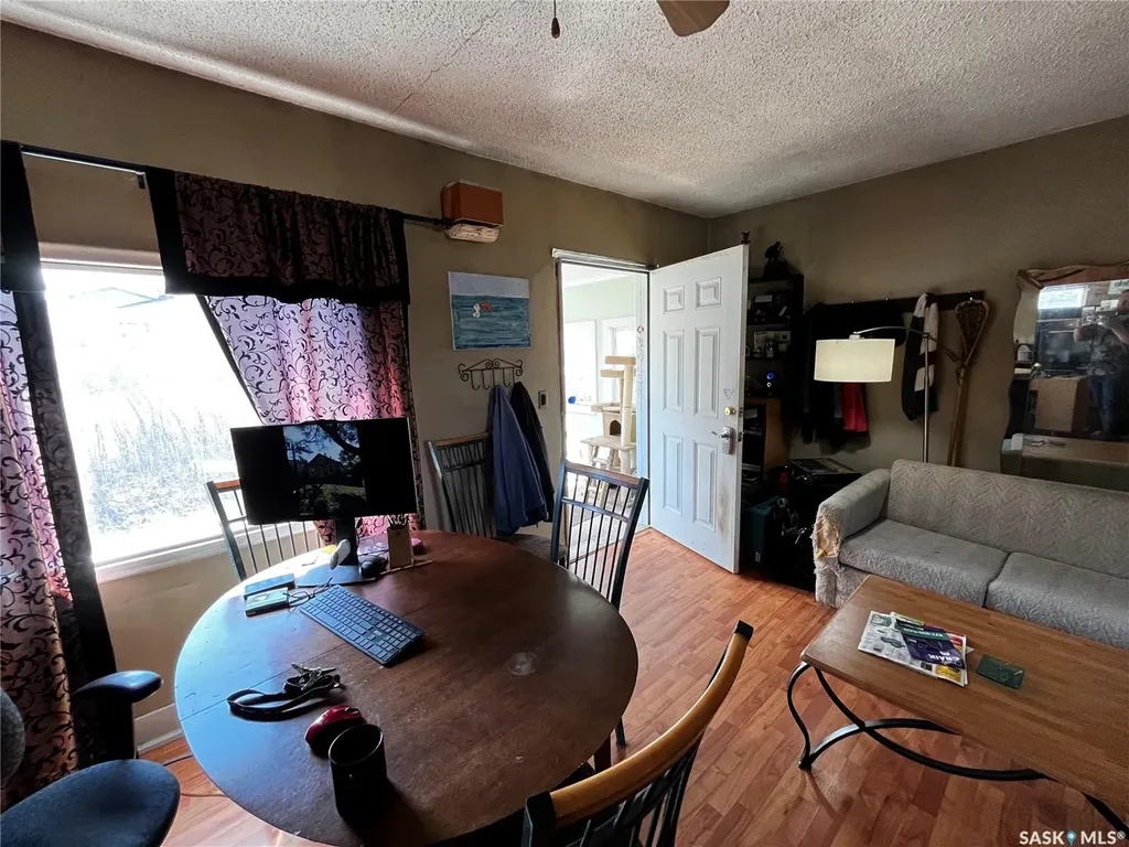 121 5th Street Bladworth SK S0G 0J0