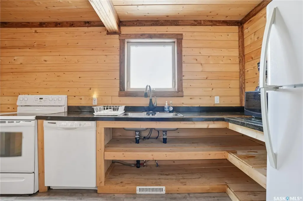 17 Pheasant Street Wood River Rm No. 74 SK S0H 2K0