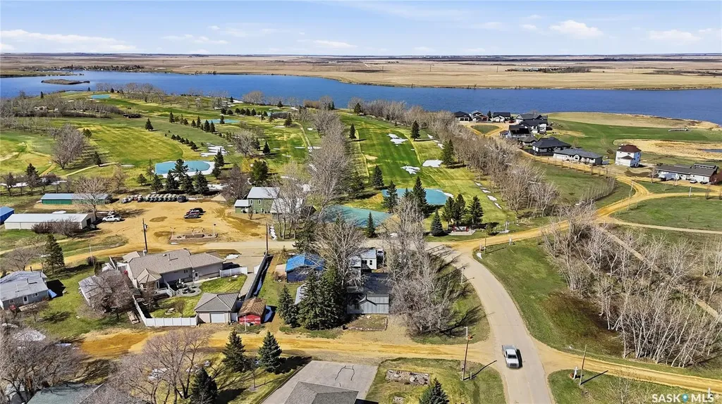17 Pheasant Street Wood River Rm No. 74 SK S0H 2K0