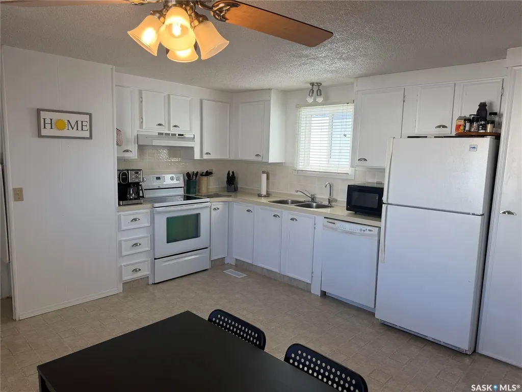 609 Memorial Drive Spiritwood SK S0J 2M0