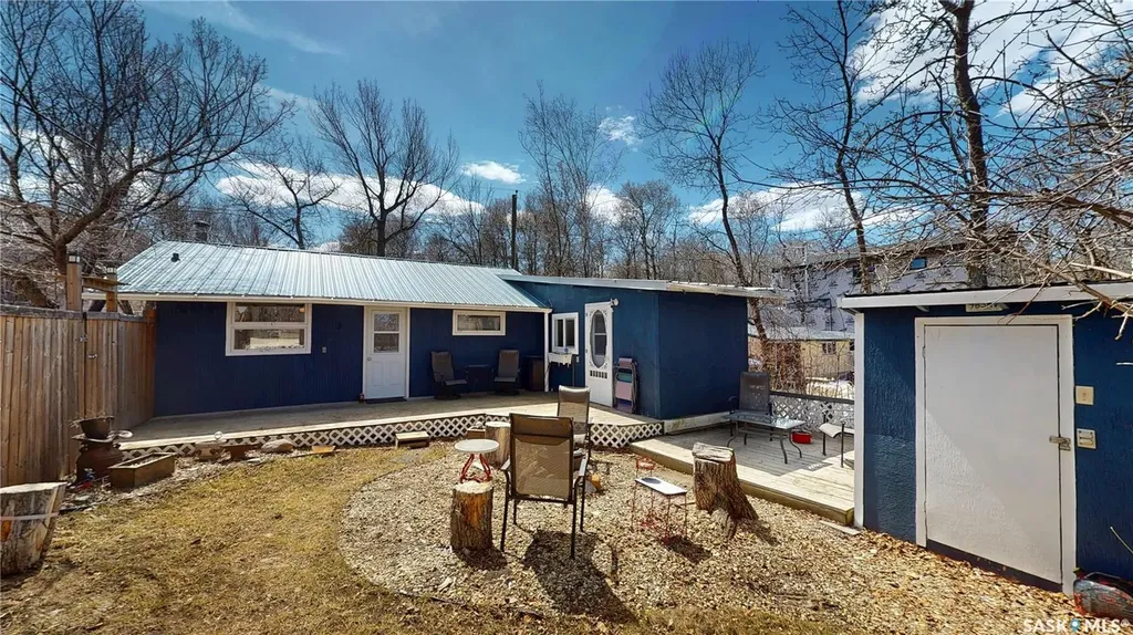 764 Ennis Avenue White Bear Ir 70 SK S0C 2S0