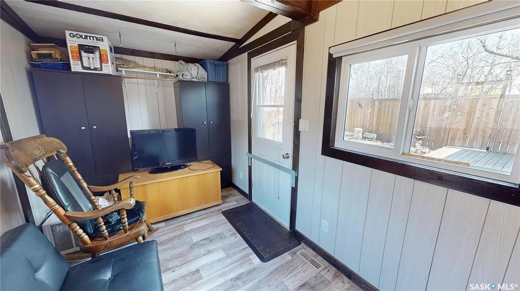 764 Ennis Avenue White Bear Ir 70 SK S0C 2S0