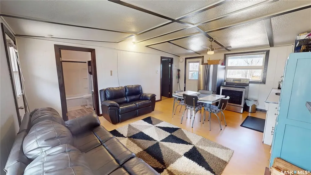 764 Ennis Avenue White Bear Ir 70 SK S0C 2S0
