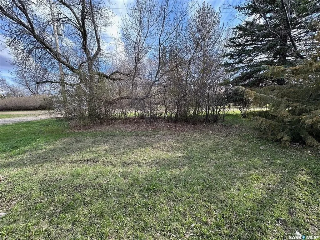 301 Belfast Street North Portal SK S0C 1W0