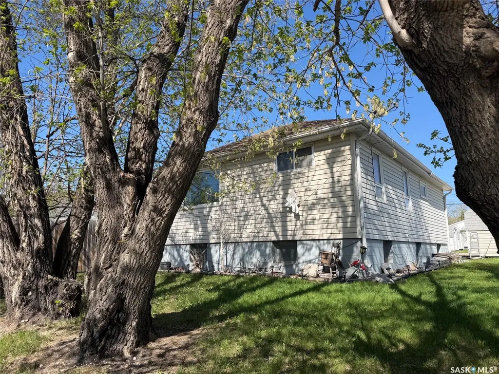 412 Main Street Hudson Bay SK S0E 0Y0
