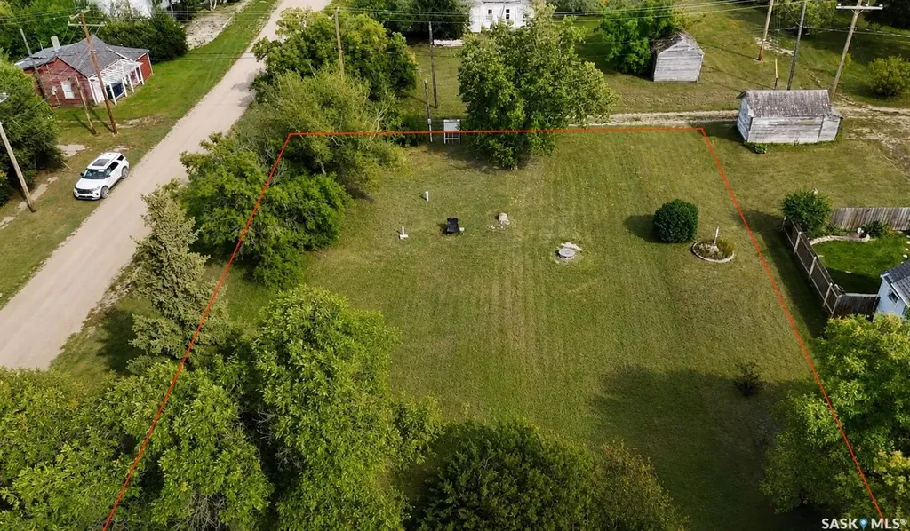 136 Railway Avenue Loreburn SK S0H 2S0