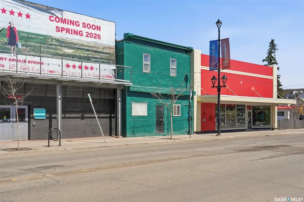 418 20th Street W Saskatoon SK S7M 0X4