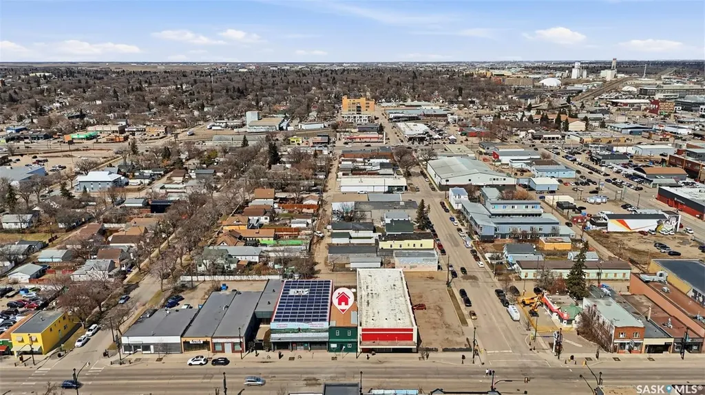 418 20th Street W Saskatoon SK S7M 0X4