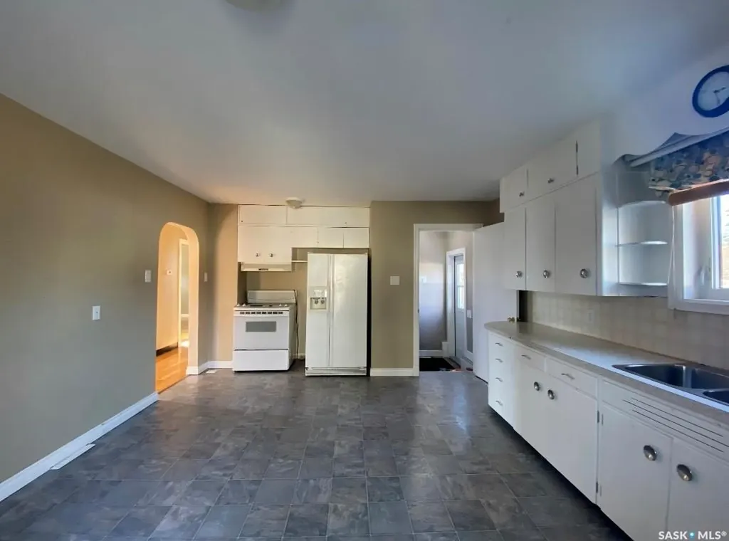 109 1st Avenue E Eatonia SK S0L 1A0