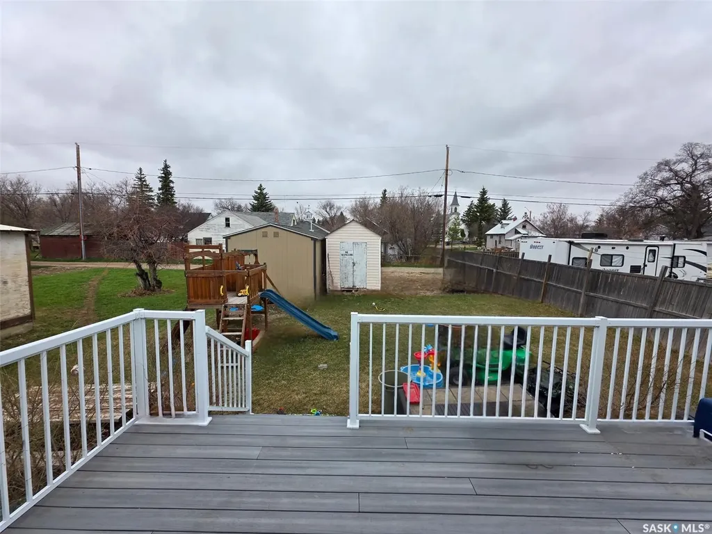 109 1st Avenue E Eatonia SK S0L 1A0