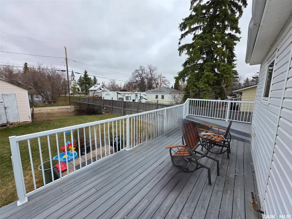 109 1st Avenue E Eatonia SK S0L 1A0