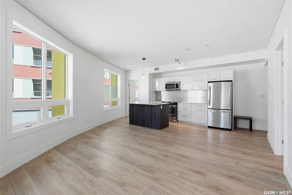 409 B Avenue S Saskatoon SK S7M 5M8