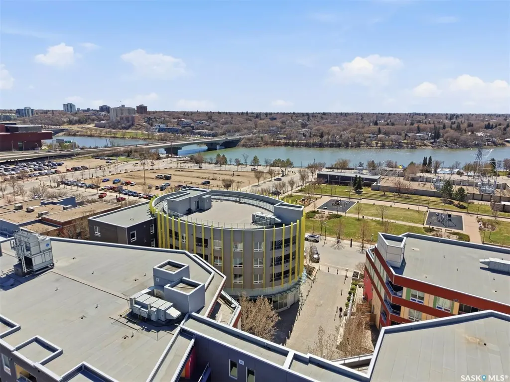409 B Avenue S Saskatoon SK S7M 5M8