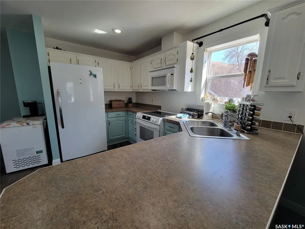 53 Jackson Street Katepwa Beach SK S0G 2Y0