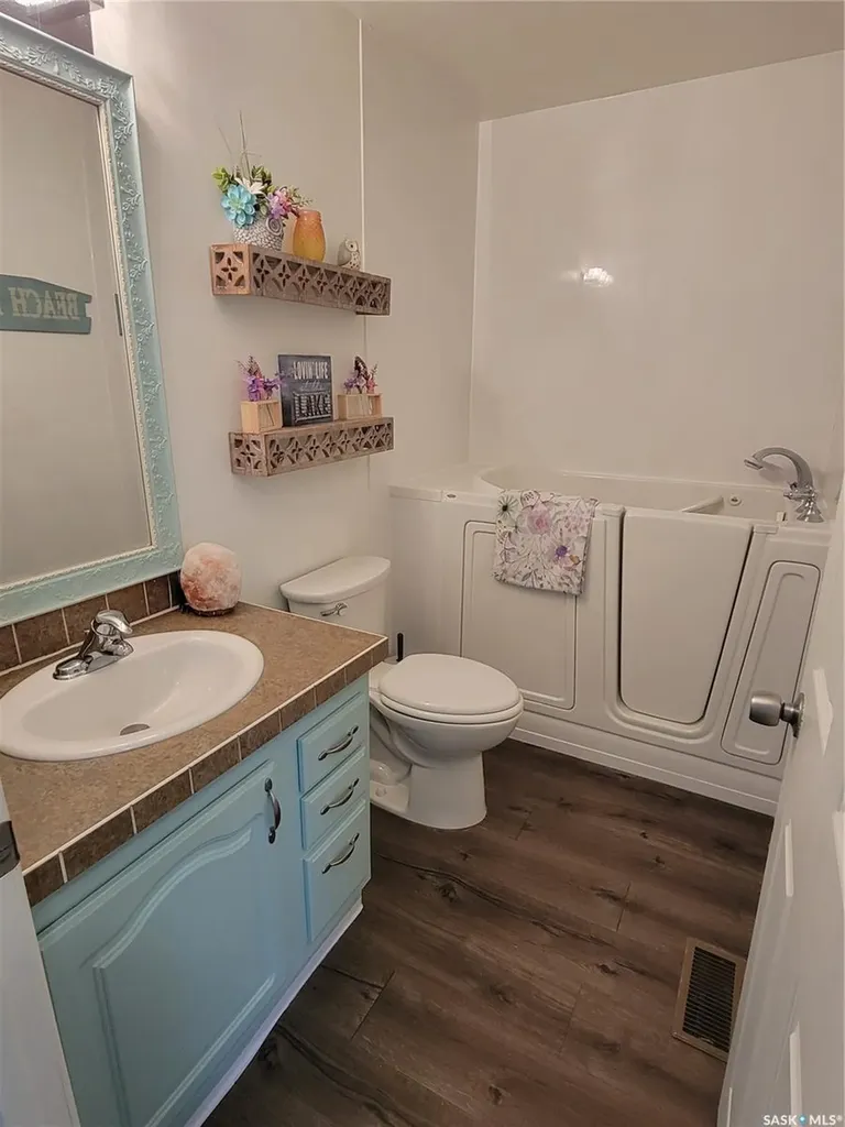 53 Jackson Street Katepwa Beach SK S0G 2Y0