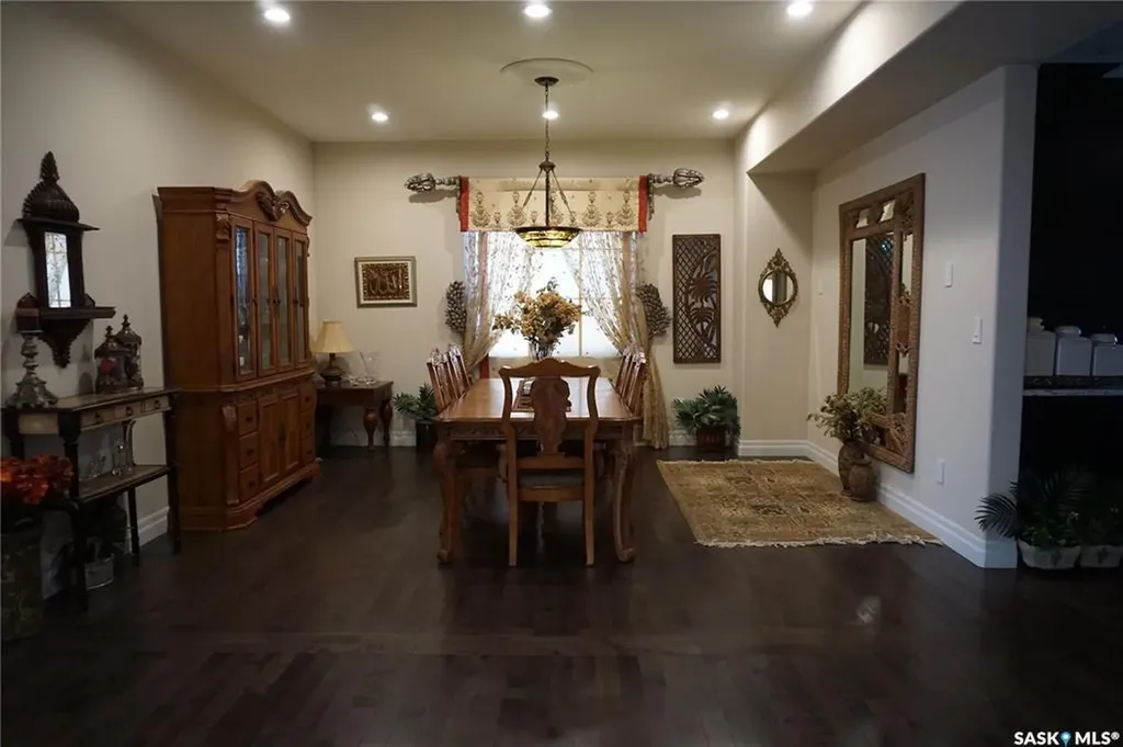 319 Roy Crescent Saskatoon SK S7W 0L1