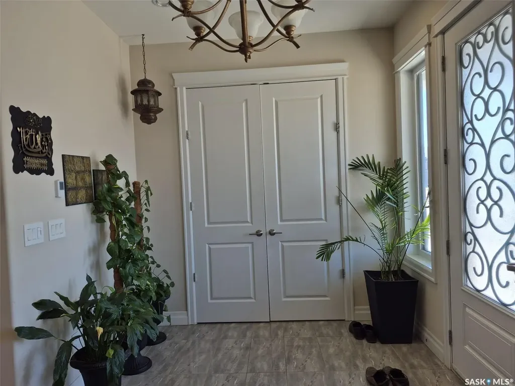 319 Roy Crescent Saskatoon SK S7W 0L1