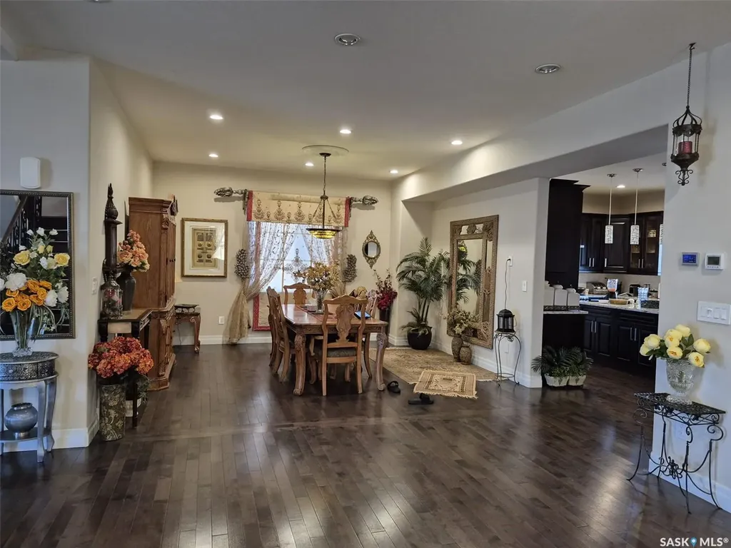 319 Roy Crescent Saskatoon SK S7W 0L1