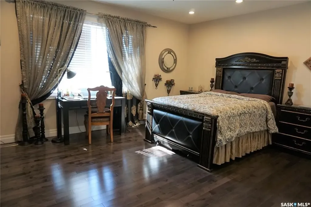 319 Roy Crescent Saskatoon SK S7W 0L1