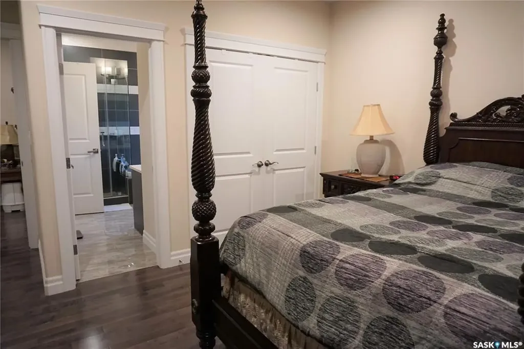 319 Roy Crescent Saskatoon SK S7W 0L1
