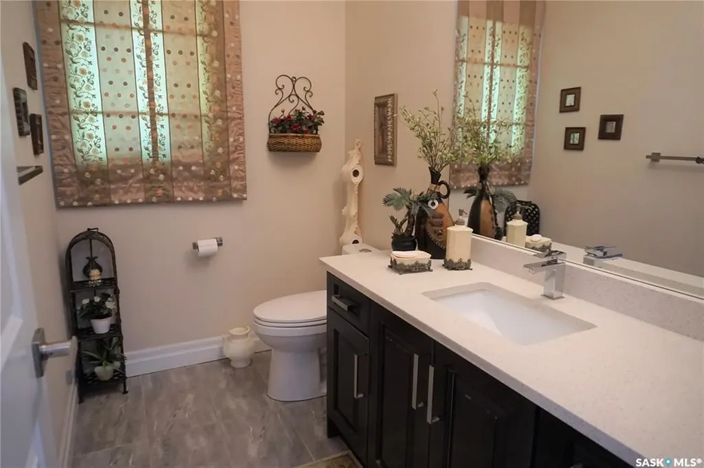 319 Roy Crescent Saskatoon SK S7W 0L1
