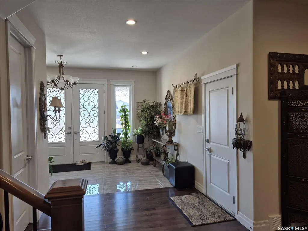 319 Roy Crescent Saskatoon SK S7W 0L1