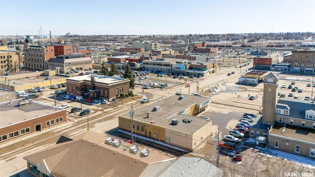 100 Fairford Street W Moose Jaw SK S6H 1V3