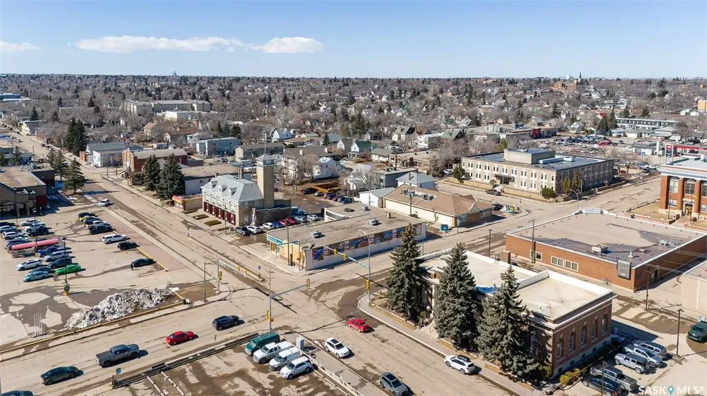 100 Fairford Street W Moose Jaw SK S6H 1V3