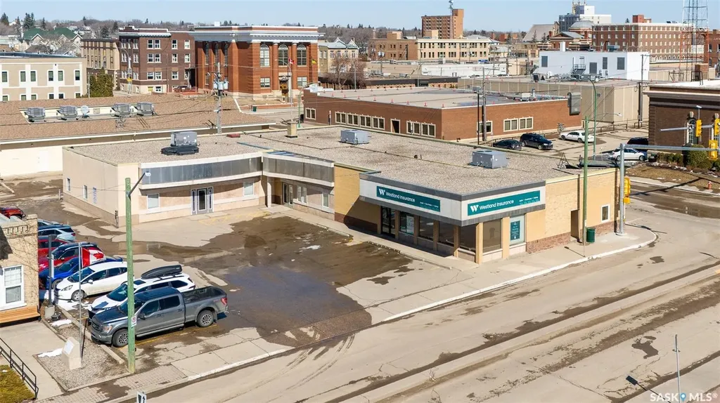 100 Fairford Street W Moose Jaw SK S6H 1V3